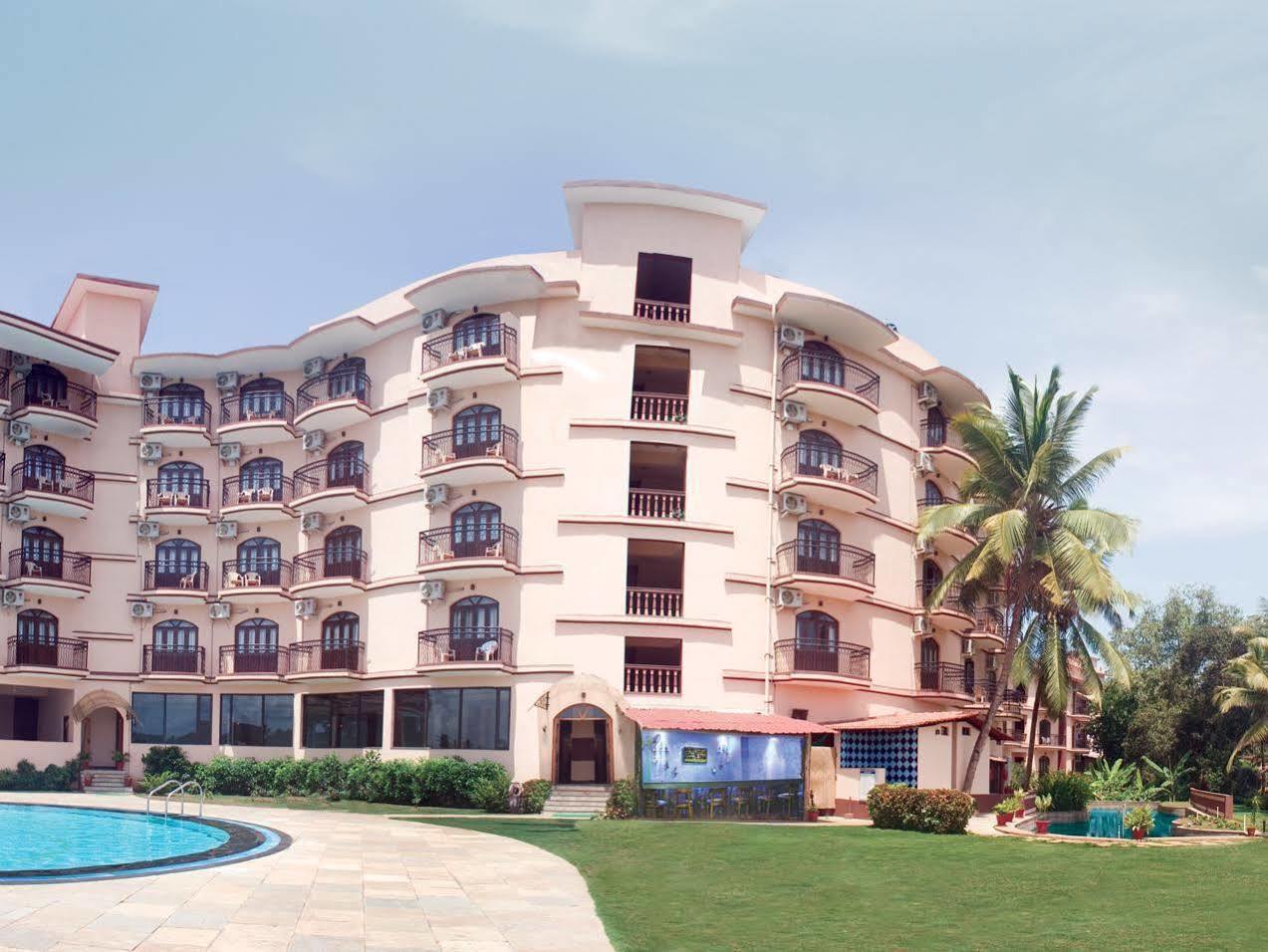 Nazri Resort Baga Esterno foto