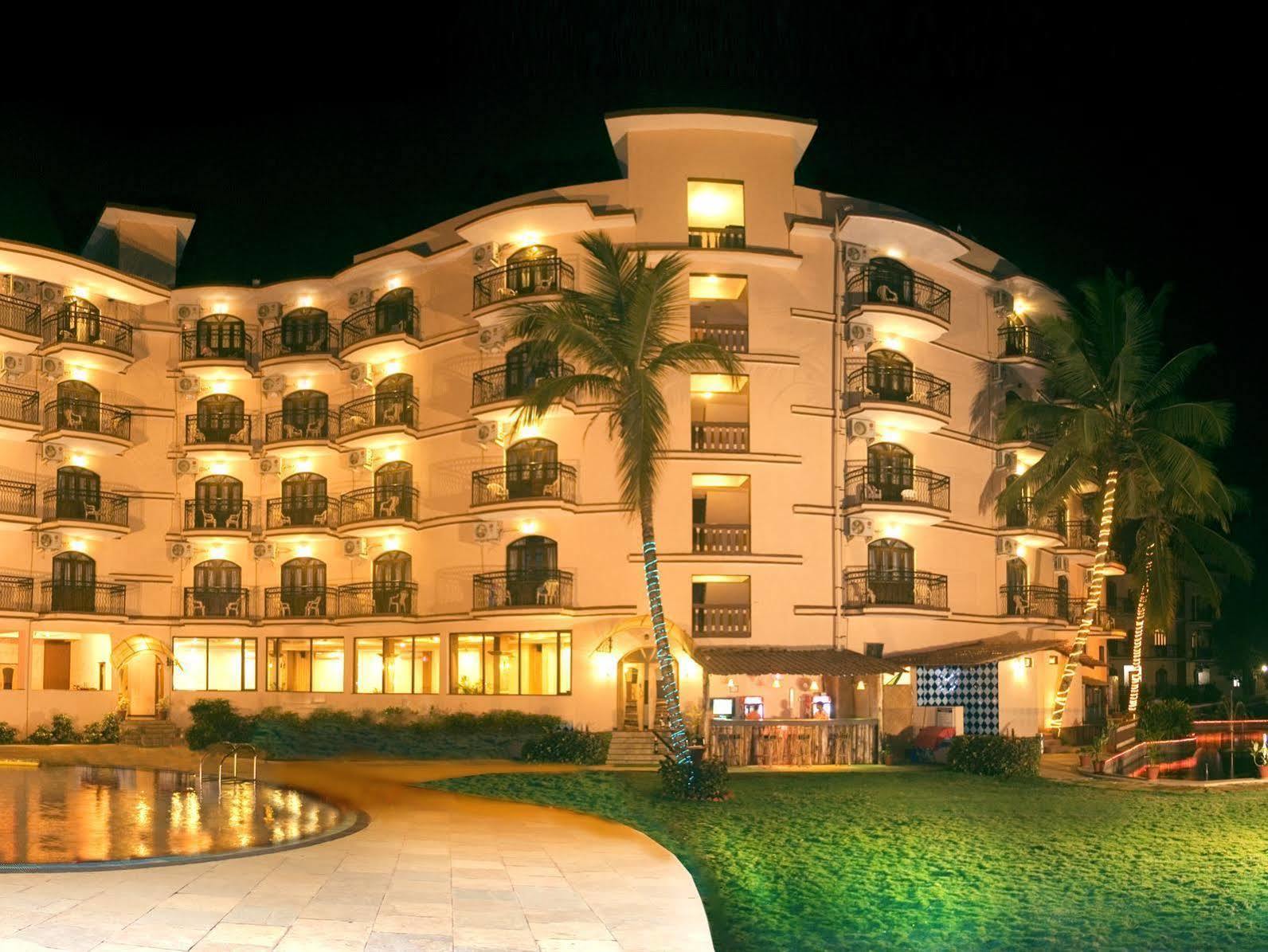 Nazri Resort Baga Esterno foto